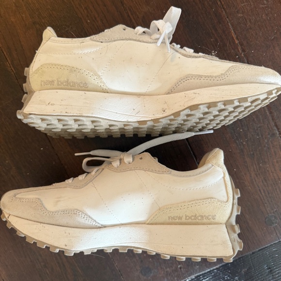 New Balance Classics 327 - Picture 5 of 10